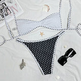 Carlijn | Kontrasztos Béléssel Ellátott Bikini